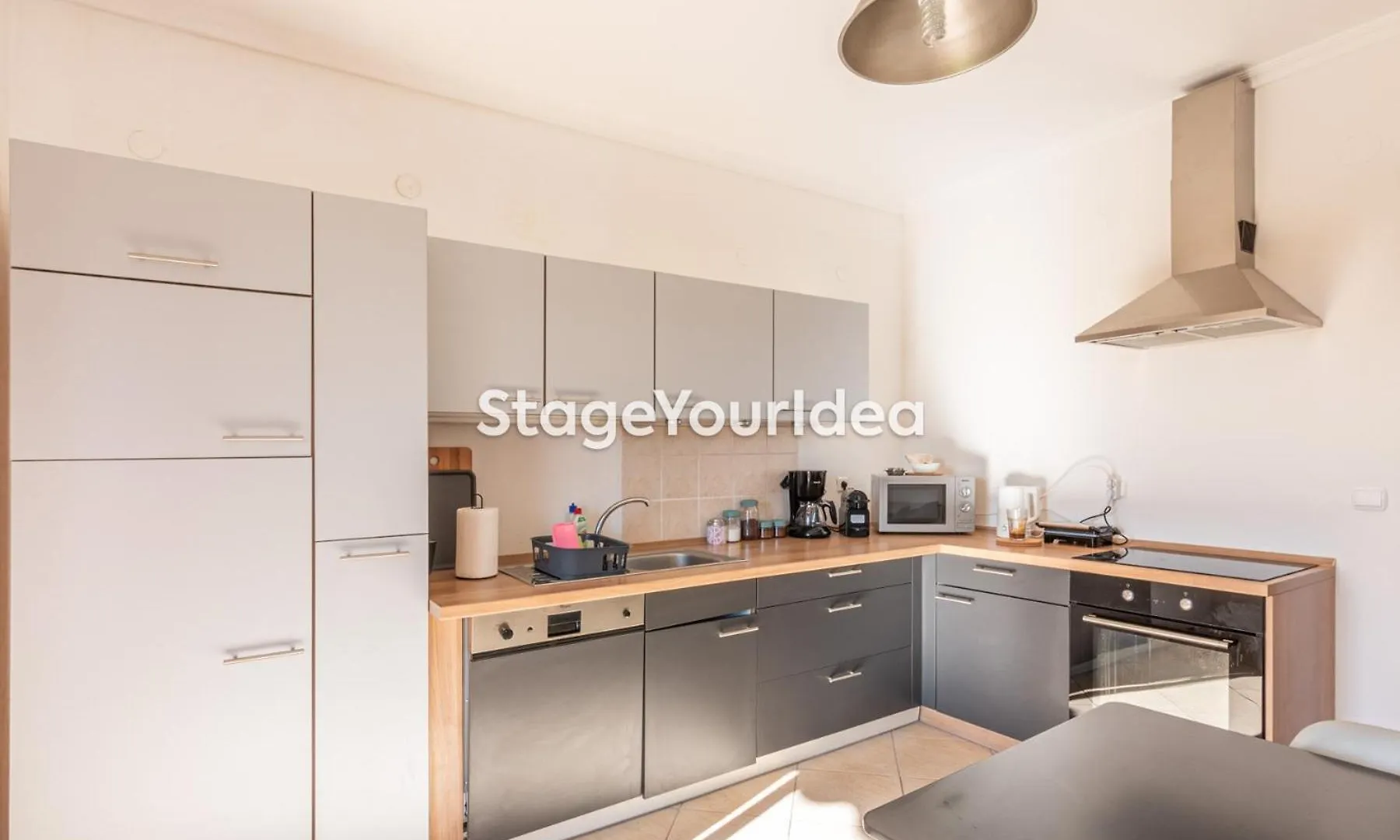Lux Apartment - One Bedroom , Living Room , Kitchen , Bathroom - For 1 To 7 People, Also For Parties & Gatherings Up To 25 People, Only 15 Minutes From Thessaloniki City Center And 8' Minutes From Thessaloniki Airport Neon Rysion